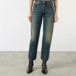 501® 90's Mid-Rise Straight Leg Jeans
