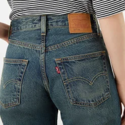 501® 90's Mid-Rise Straight Leg Jeans