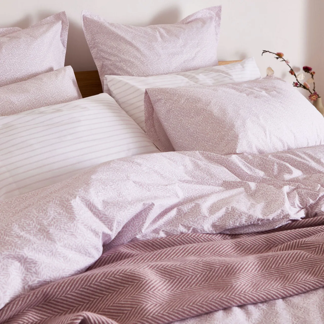 Best FOXFORD 300 Thread Count Olivia Duvet Set