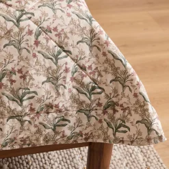 Discount FOXFORD 180 Thread Count Romantic Blossom Quilted Blanket