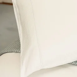 Clearance PIUBELLE 400 Thread Count Symphonie Housewife Pillowcase Pair