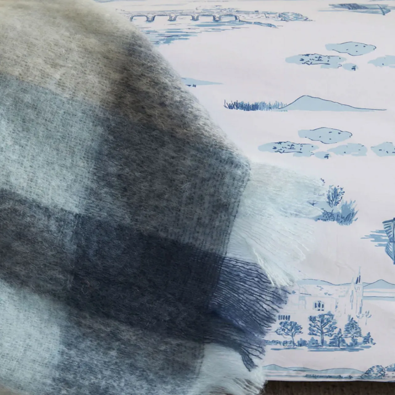 New FOXFORD 300 Thread Count Toile Duvet Set