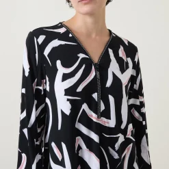 New JOSEPH RIBKOFF Abstract Print Blouse