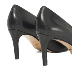 Aspiring Leather Court Shoes