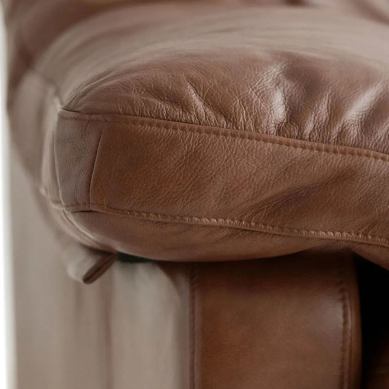 New ALEXANDER & JAMES Bailey 3-Seater Sofa