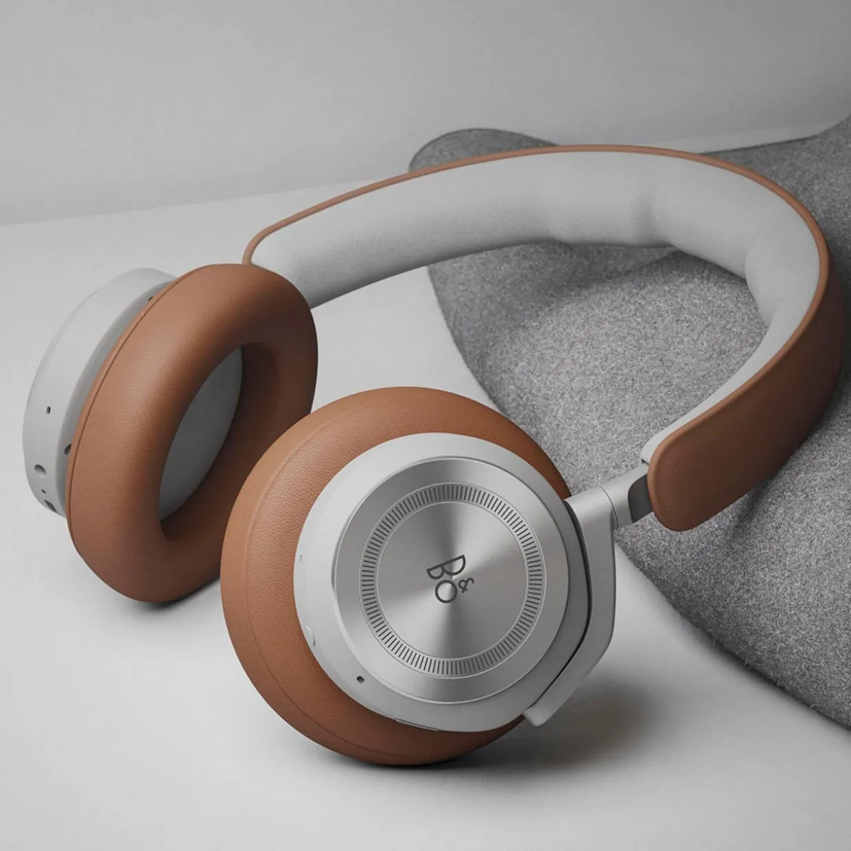Beoplay HX