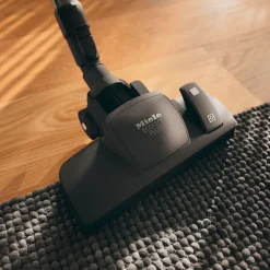 Blizzard CX1 Cat & Dog Red