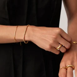 Classic Tennis Round Bracelet