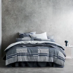 Eadon Duvet Set Galaxy