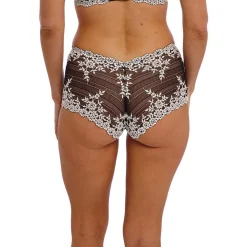 Online WACOAL Embrace Short Brief