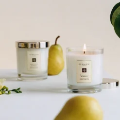 English Pear & Freesia Classic Candle