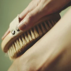 Exfoliating Body Brush & Cotton Pouch