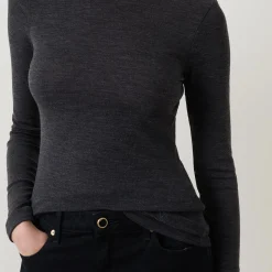 Fashion INWEAR Fang Turtleneck Sweater
