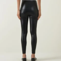 Hot COMMANDO Faux Leather 7/8 Leggings