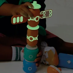 Hot FAO SCHWARZ Galaxy Glow Space Blocks Construction Set