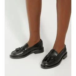 Garda Tassel Trim Leather Loafers