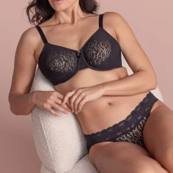 Best WACOAL Halo Lace Bra