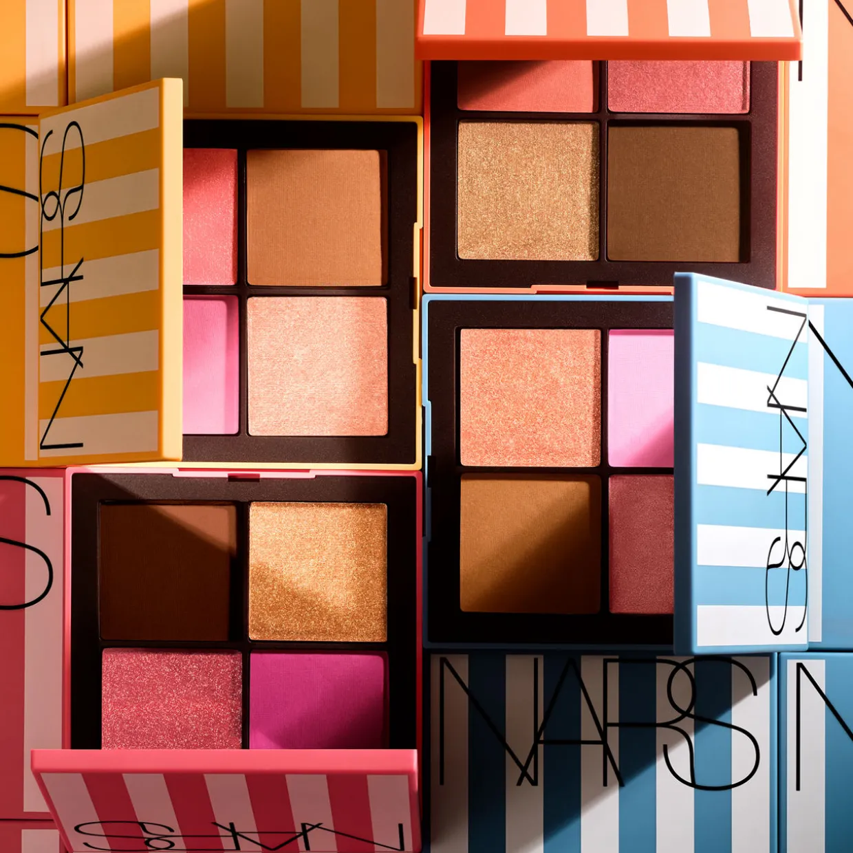 Hot Escape Cheek Palette