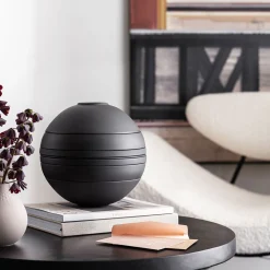 Iconic La Boule Seven-Piece Dinner Set