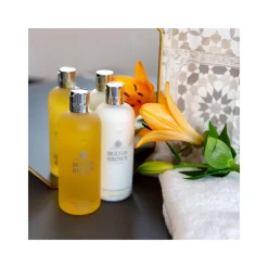 Indian Cress Purifying Shampoo