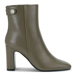 New CARVELA Jackpot Heeled Boots