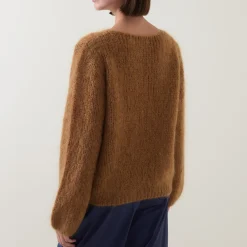 Jetra Relaxed Sweater