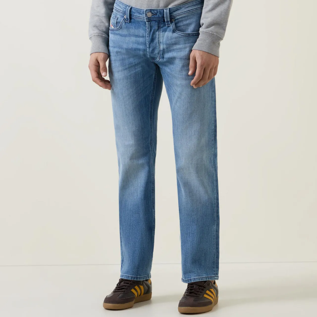 Clearance DIESEL Larkee 1985 Straight-Leg Jeans