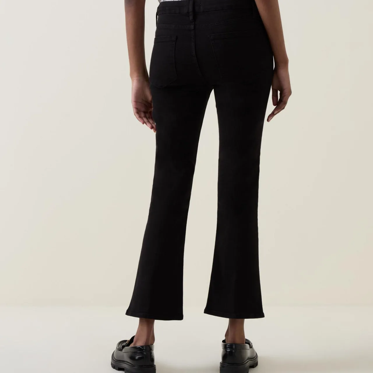 New FRAME Le Crop Mini Boot Mid-Rise Jeans