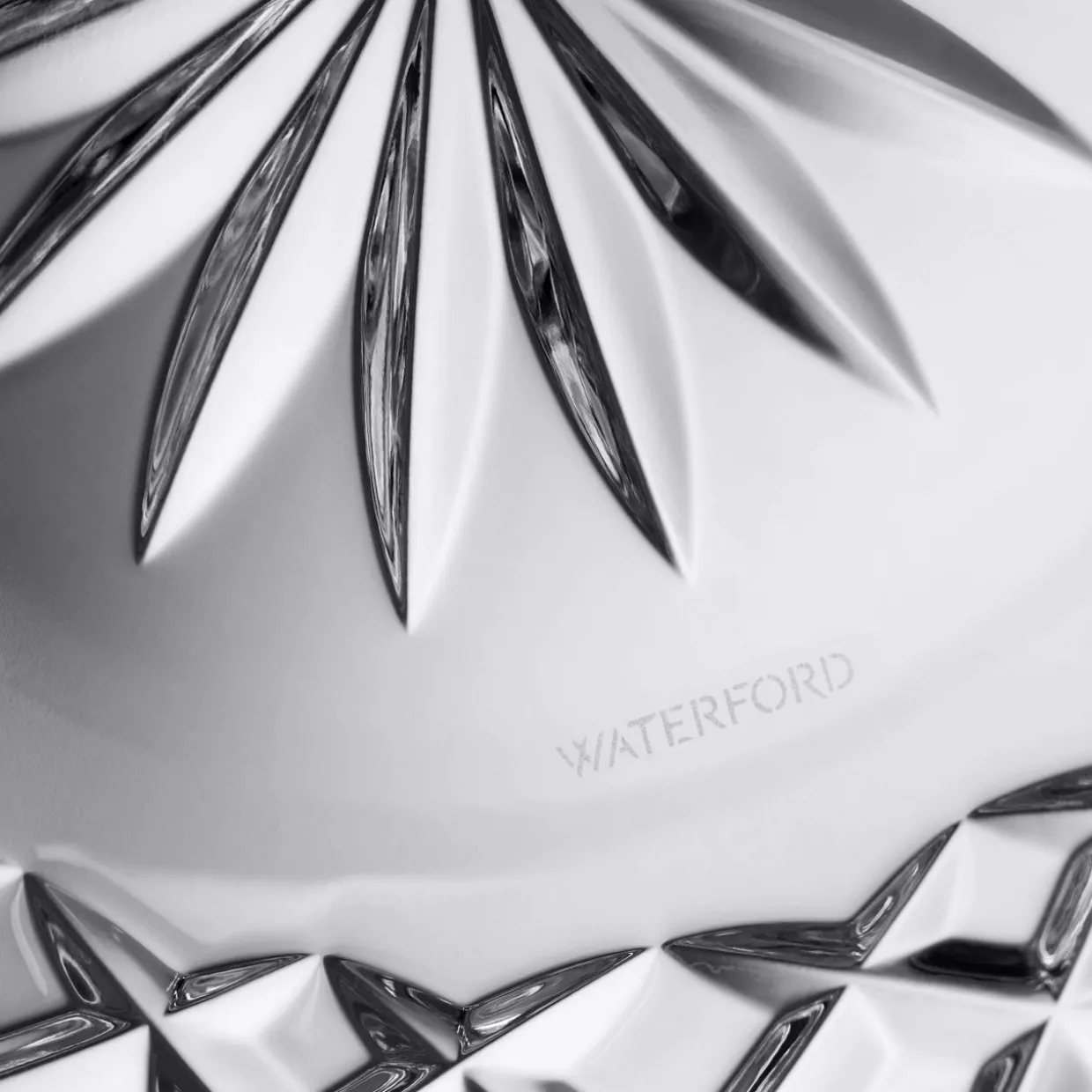 Lismore Decorative Plate 30cm 12in