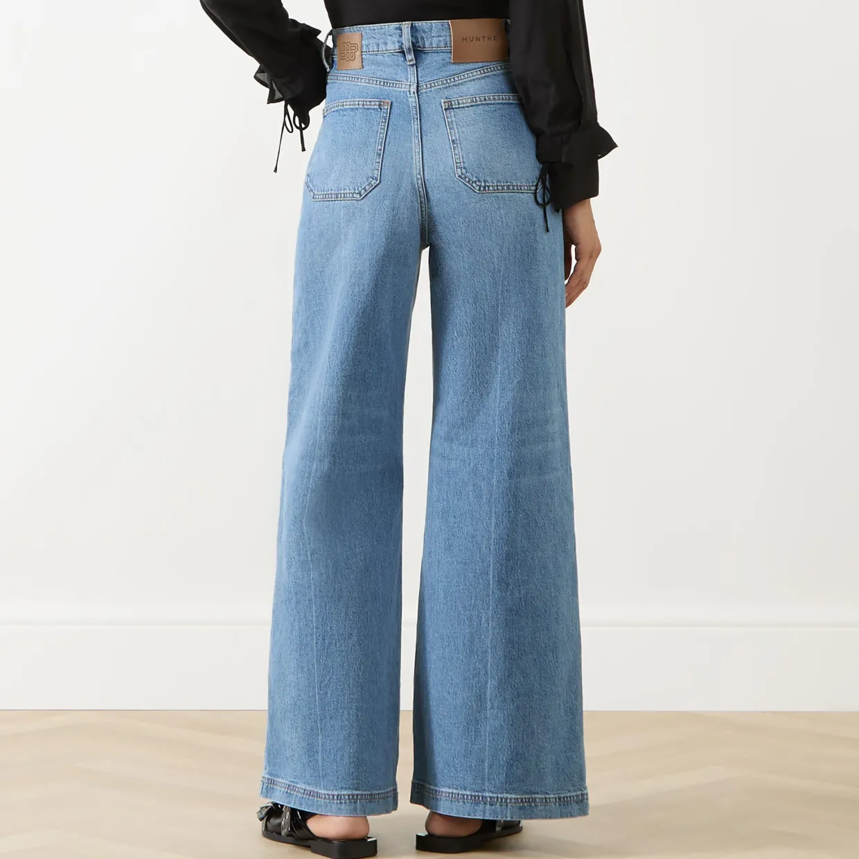 Lodwar High-Rise Wide Leg Jeans