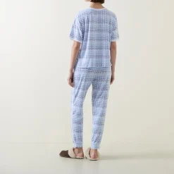 Logo T-Shirt & Bottoms Pyjama Set