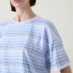 Logo T-Shirt & Bottoms Pyjama Set