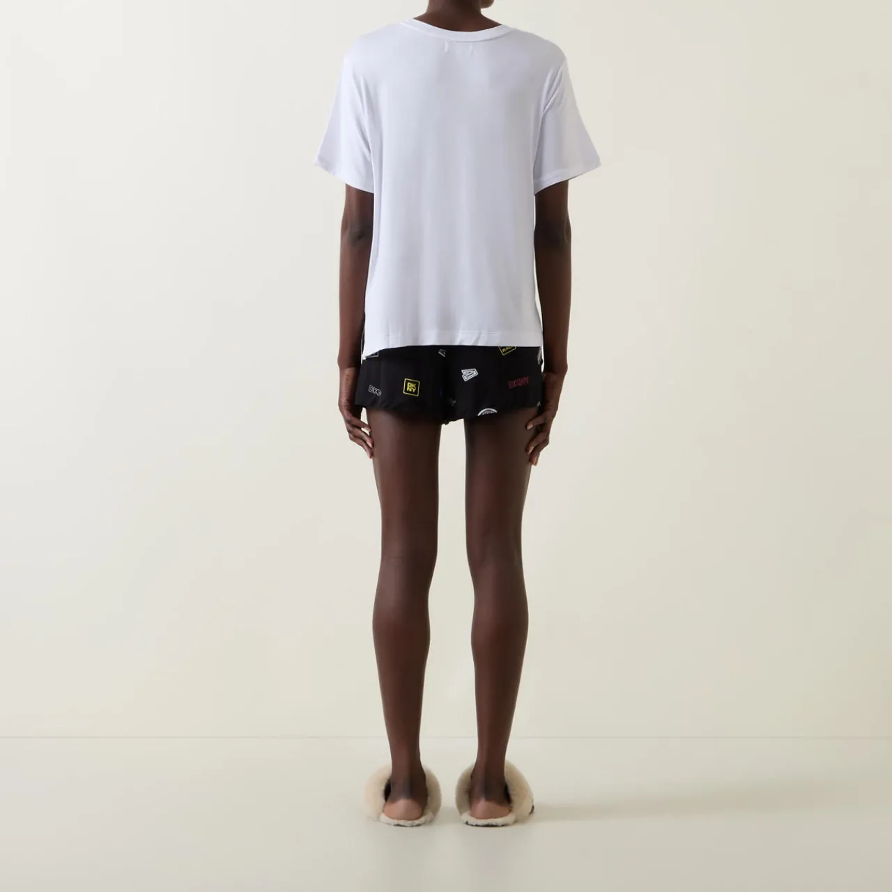 Best DKNY Logo T-Shirt & Logo Badge Boxer Shorts Pyjama Set