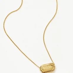 Love Ridge Pendant Necklace