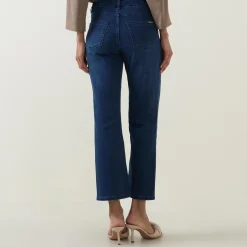 Margot Classic Straight Leg Jeans