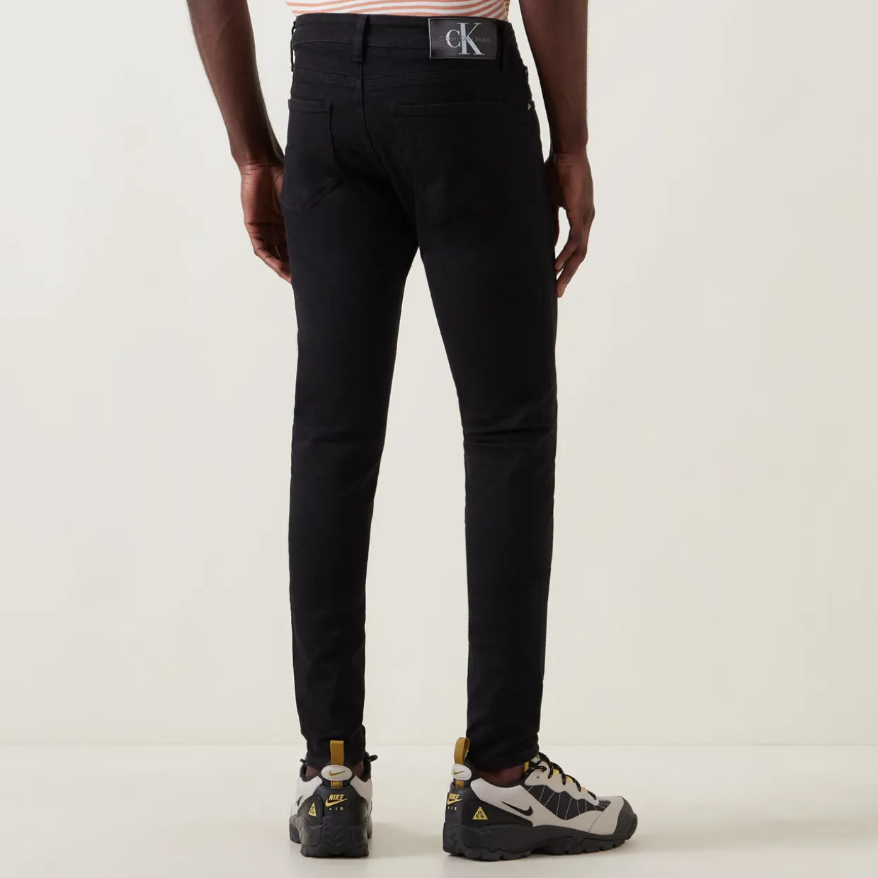 Mid Rise Super Skinny Jeans