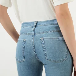 Mid-Rise Bootcut Slim Illusion Jeans