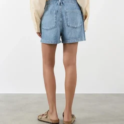 Hot GOOD AMERICAN Mid-Rise Straight Denim Shorts