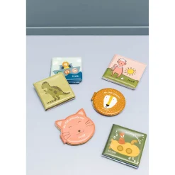 Mrs. Cat & Friend Colour Changing Bath Book