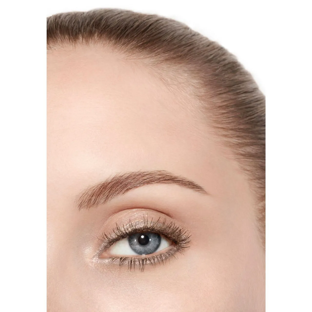 New CHANEL Multi-Use Longwearing Eyeshadow