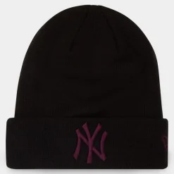 New York Yankees Logo Beanie Hat