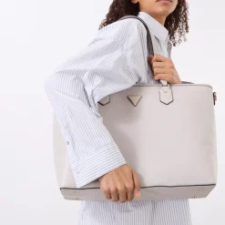 Fashion GUESS Norom Tote Bag