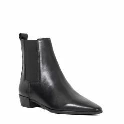 Parkas Chisel Toe Chelsea Boots