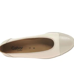 Petunia Patent Accent Wedges