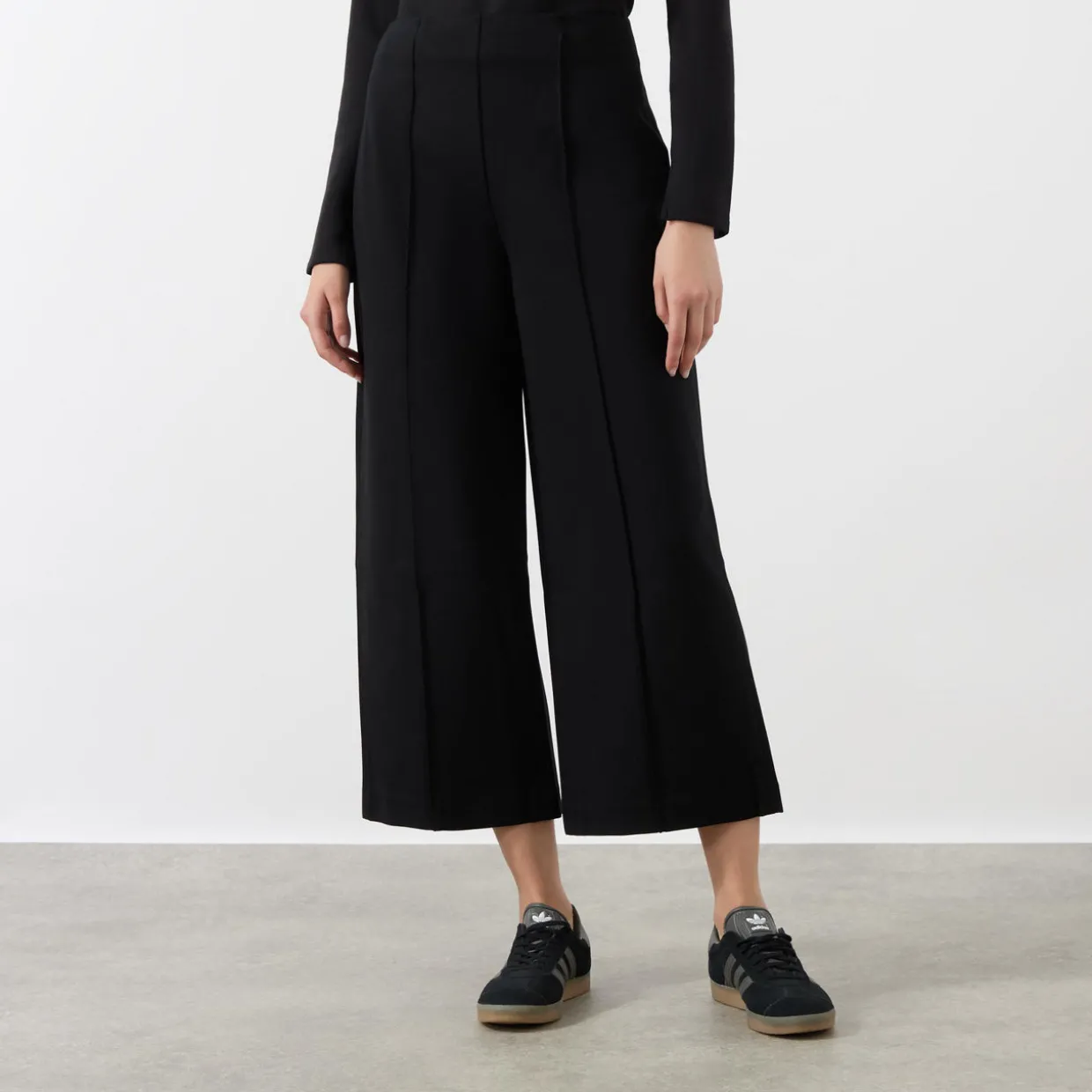 Ponte Cropped Wide Leg Pant