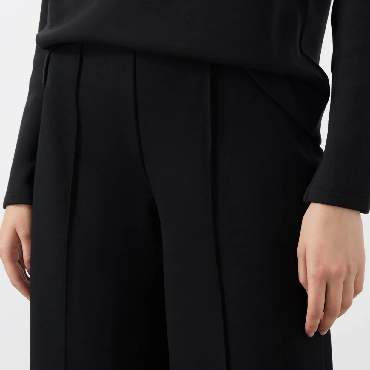 Ponte Cropped Wide Leg Pant