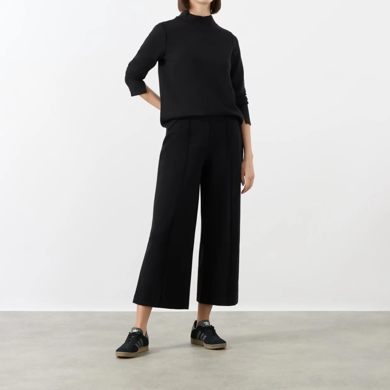 Ponte Cropped Wide Leg Pant