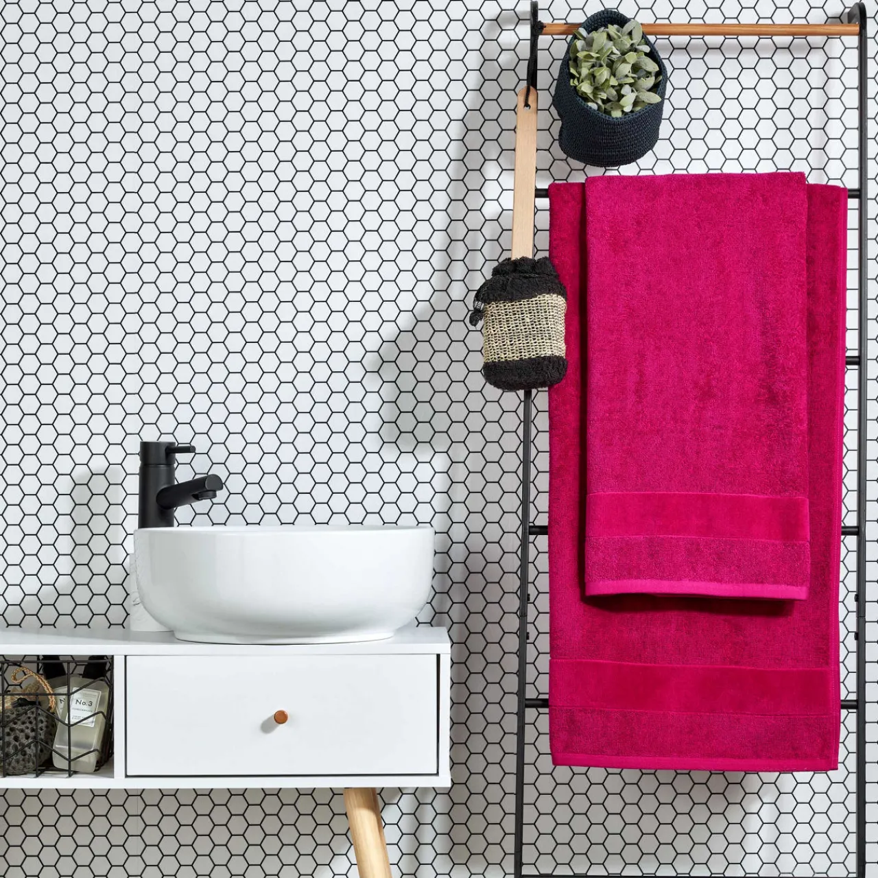 Best CHRISTY Prism Towel Very Berry