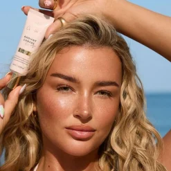 Radiant Canvas Bronze Primer SPF 30