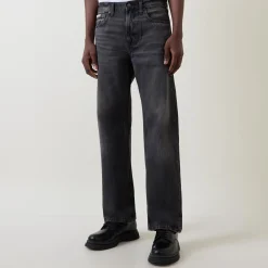 Discount CALVIN KLEIN JEANS 90s Mid-Rise Straight Leg Jeans